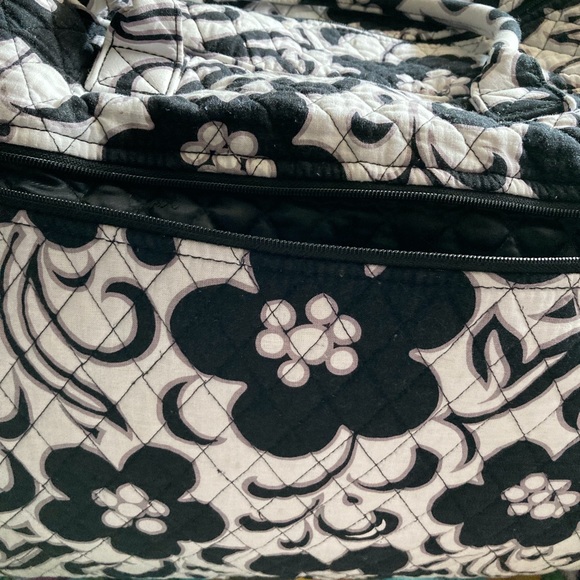 Handbag - Picture 3 of 4